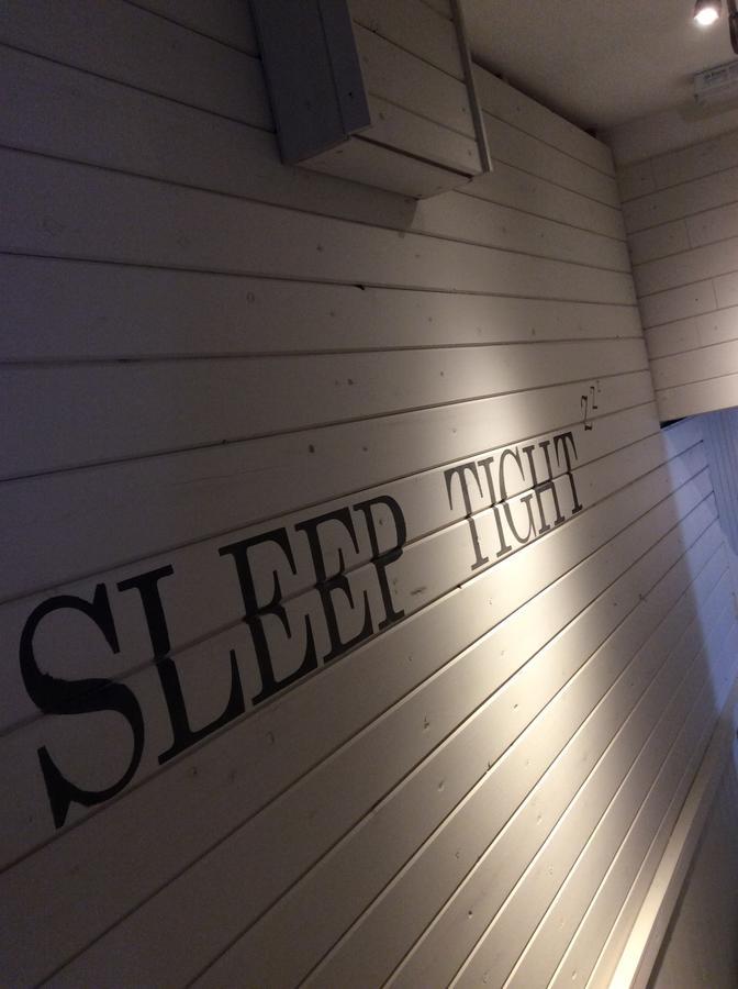 The Bear Inn Llandovery Ngoại thất bức ảnh